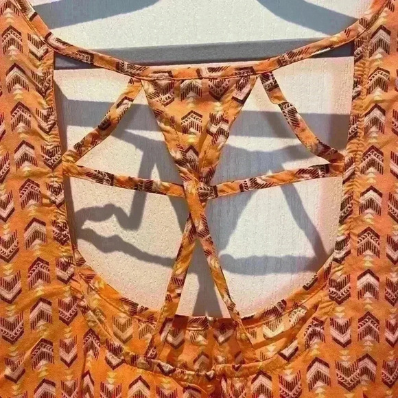 Like  New Reitmans Cami size XL - Picture 4 of 5